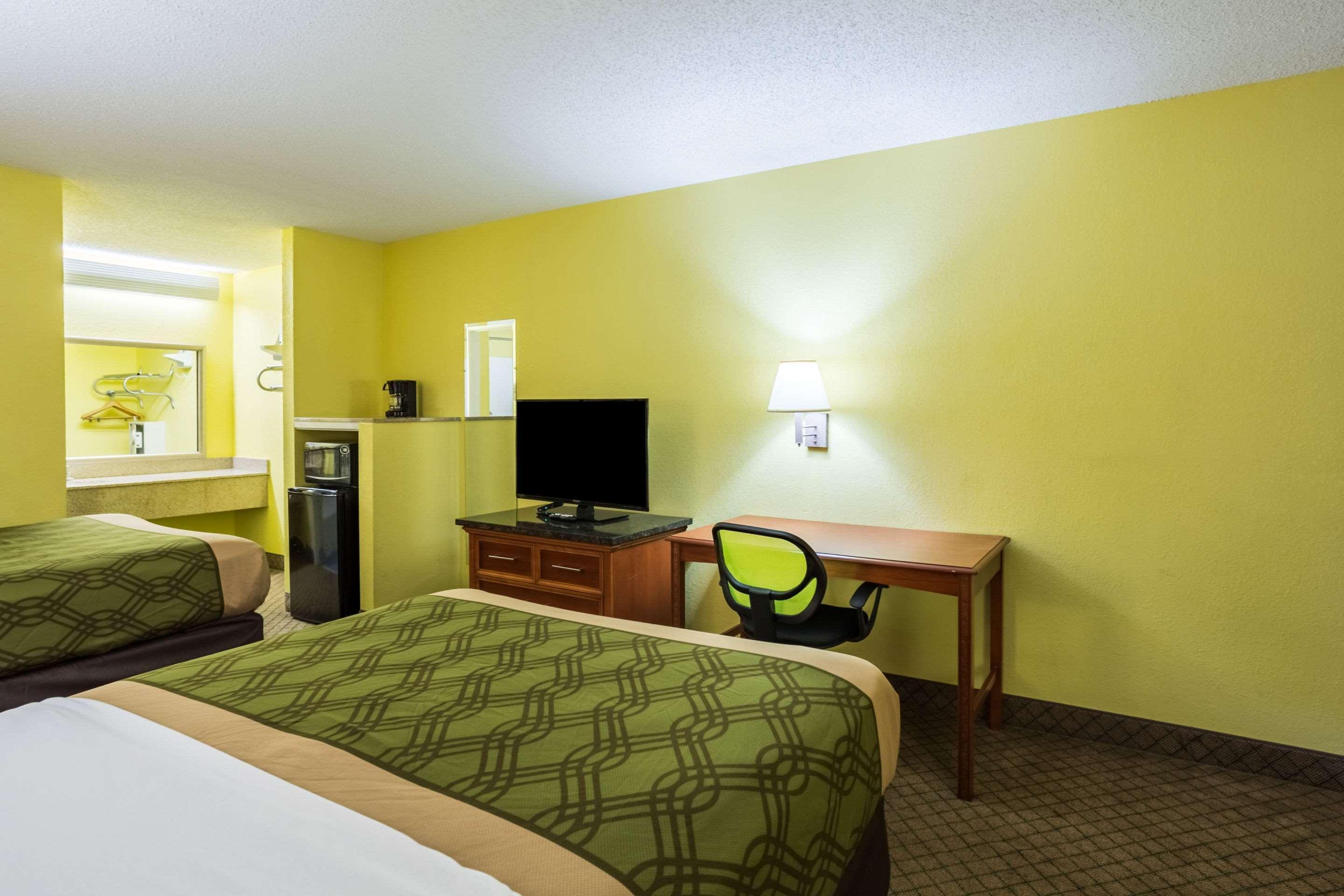 Econo Lodge Picayune Exteriör bild